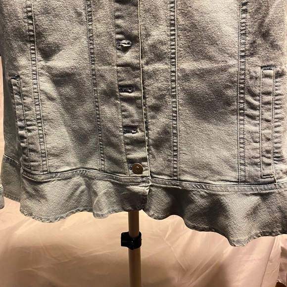 EUC Ruby Rd. Denim jacket. Size 10. - Picture 5 of 8
